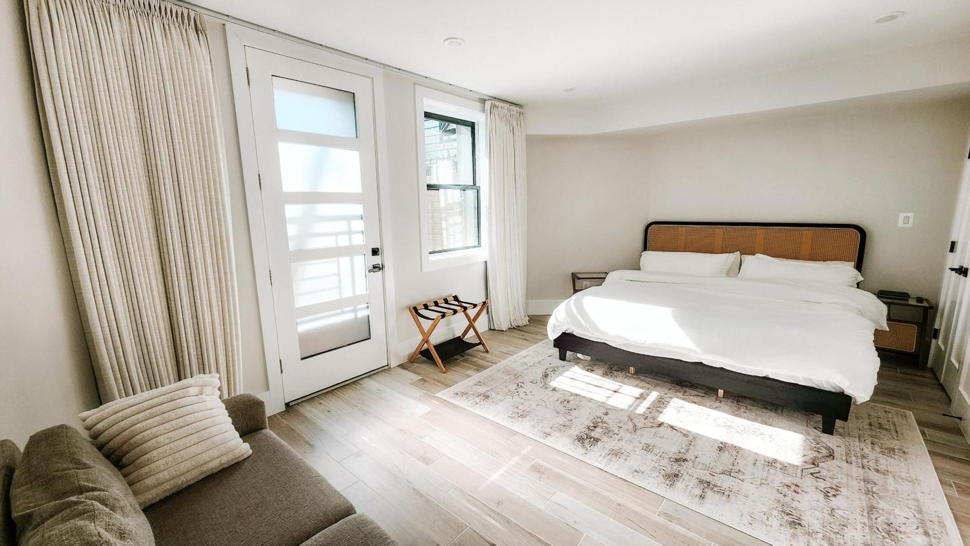 Private Modern Luxury Suite In Historic Stone Home Washington Eksteriør bilde